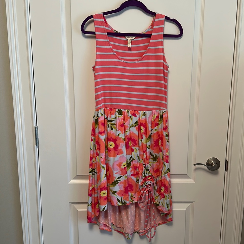 Women’s dress